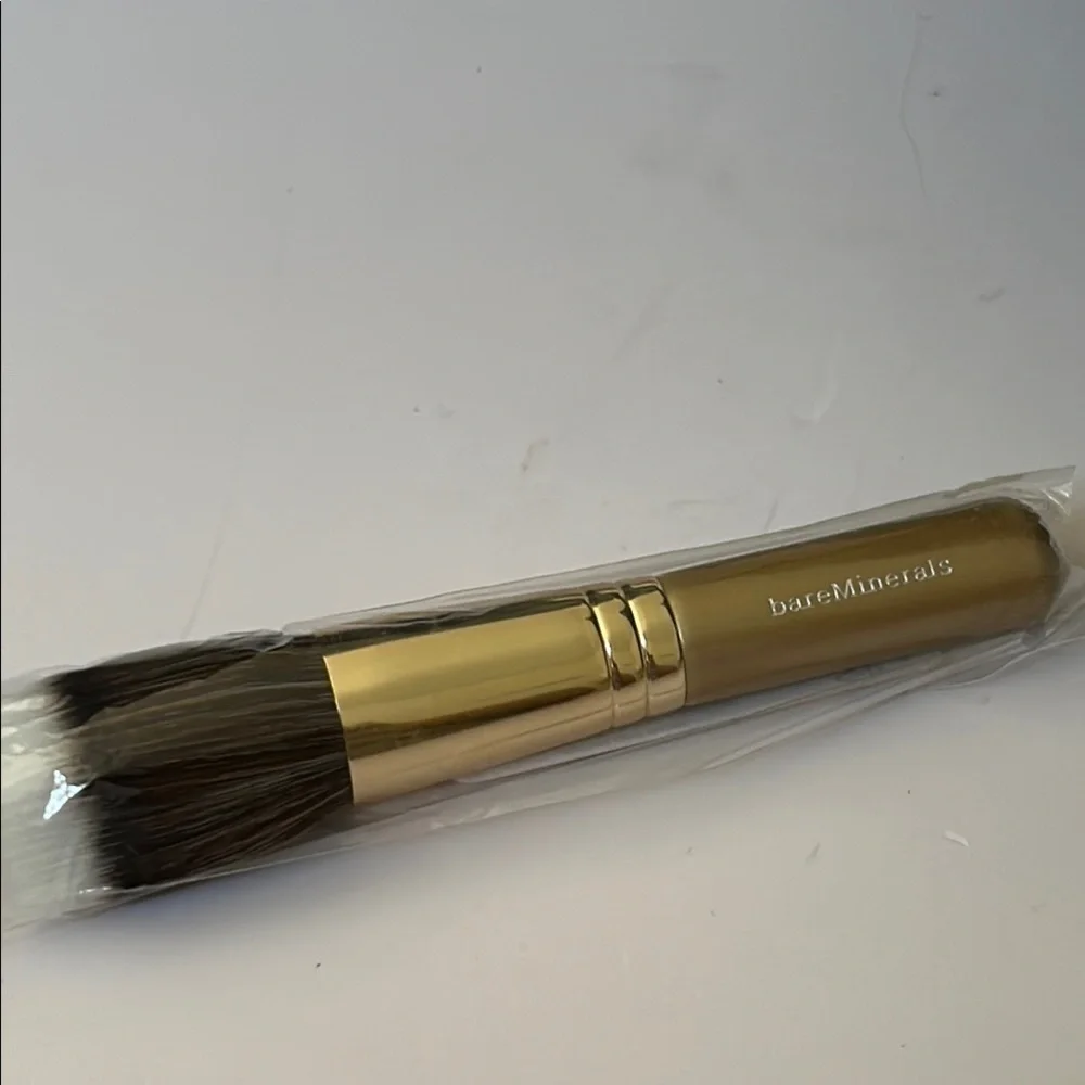 bareMinerals Feather Light Brush with Gold Handle - SEALED